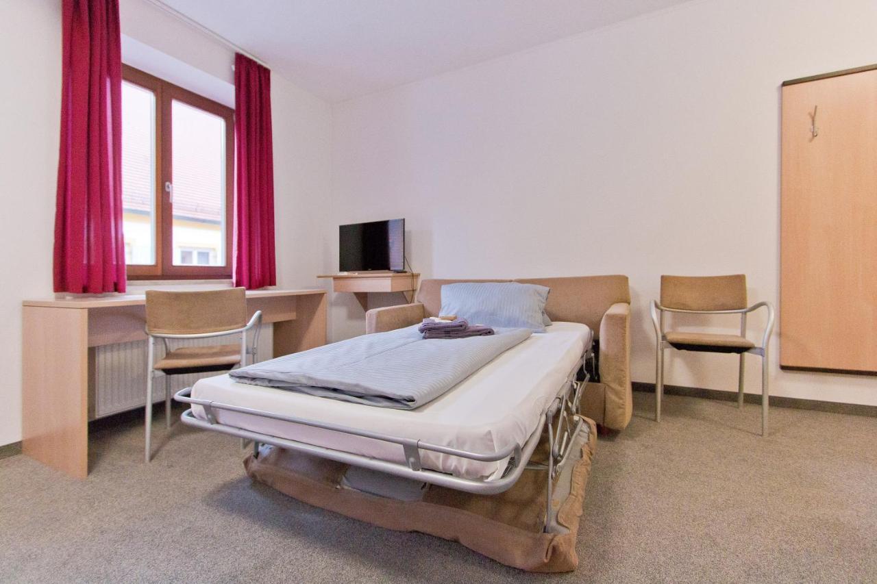 Gasthof Postbraeu Siegenburg Exteriör bild