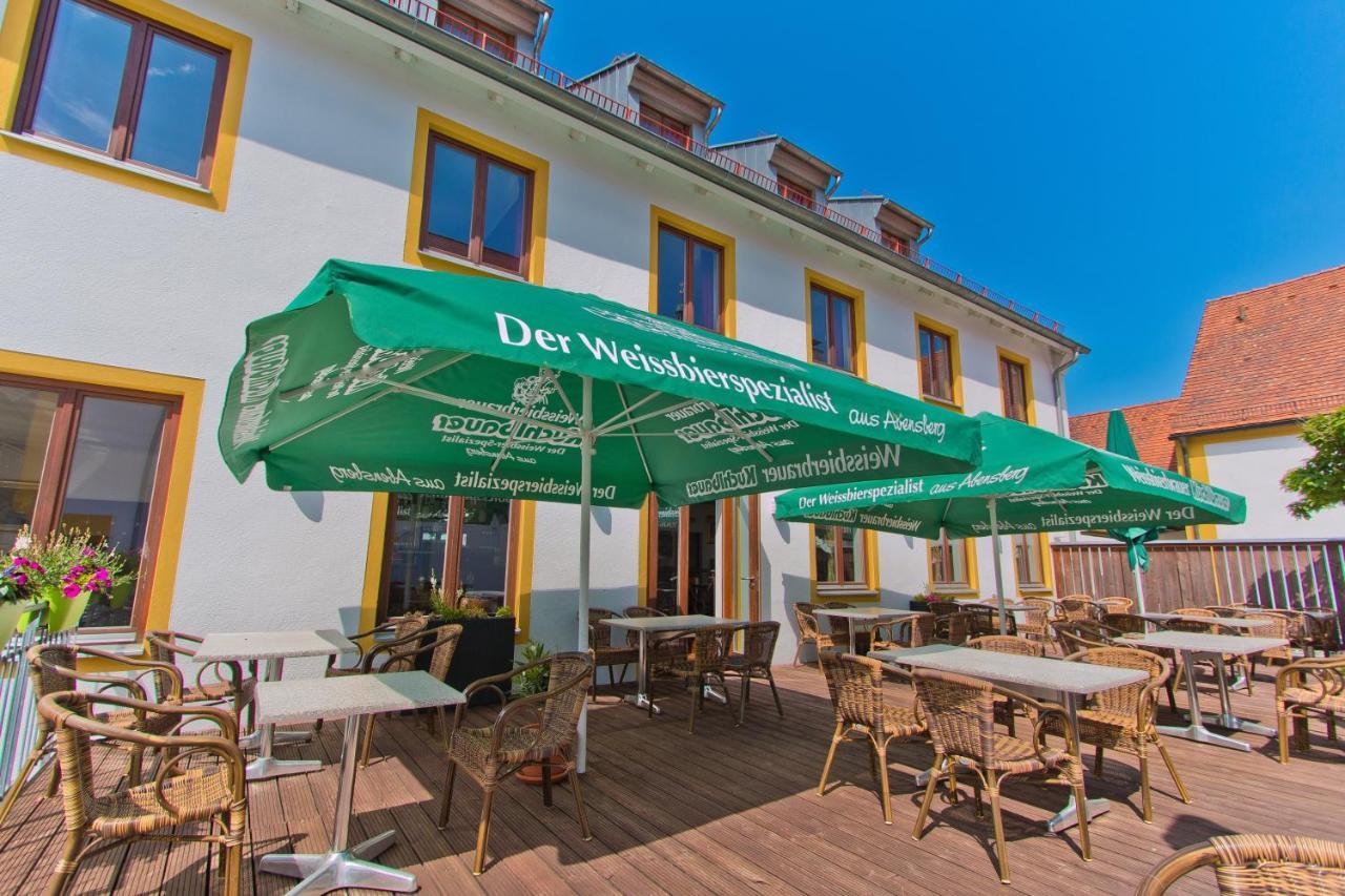 Gasthof Postbraeu Siegenburg Exteriör bild