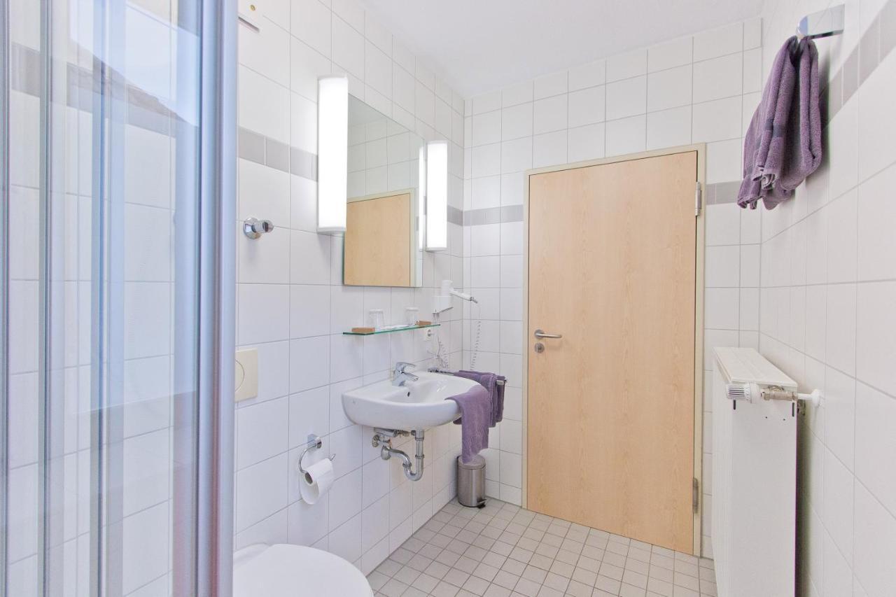 Gasthof Postbraeu Siegenburg Exteriör bild